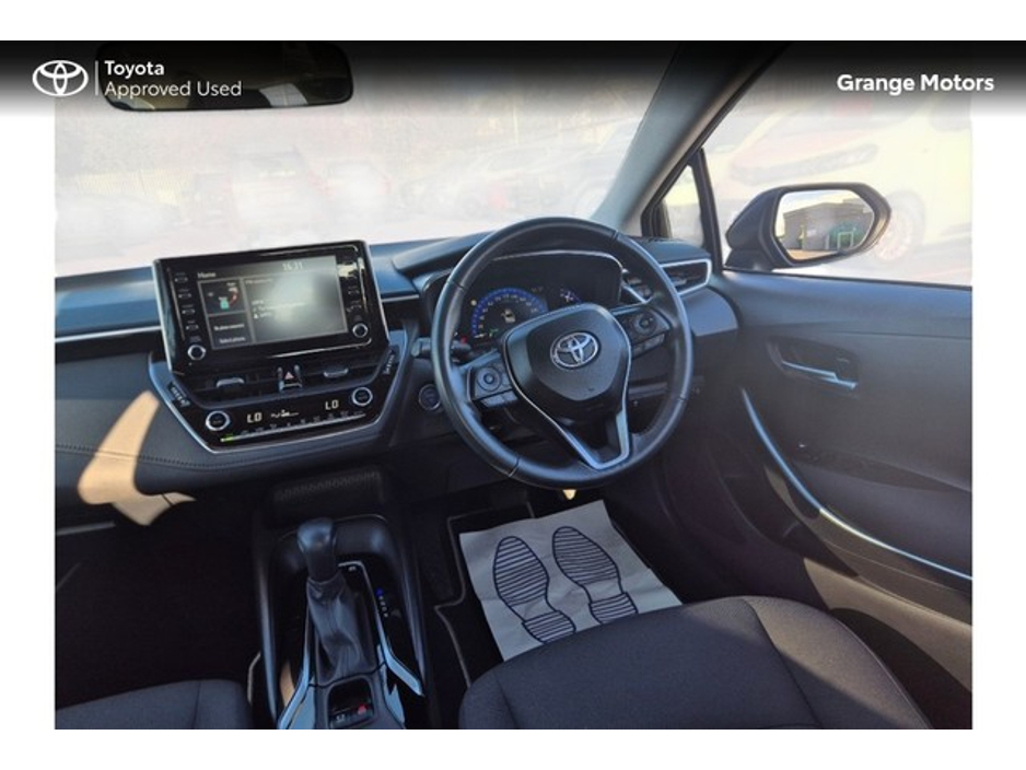 2019 Toyota Corolla - image 9