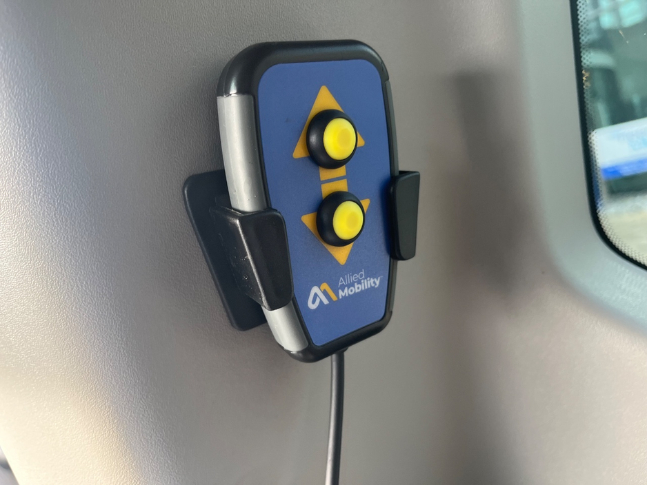 2025 Peugeot Rifter - image 14