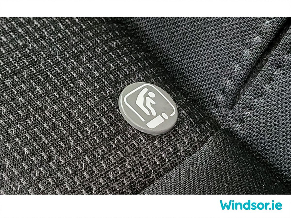 2022 Toyota Prius - image 17