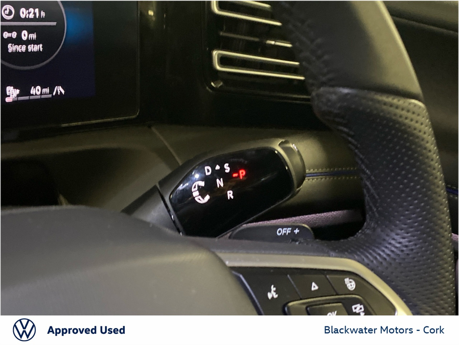 2025 Volkswagen Tiguan - image 22