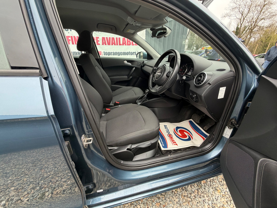 2016 Audi A1 - image 9