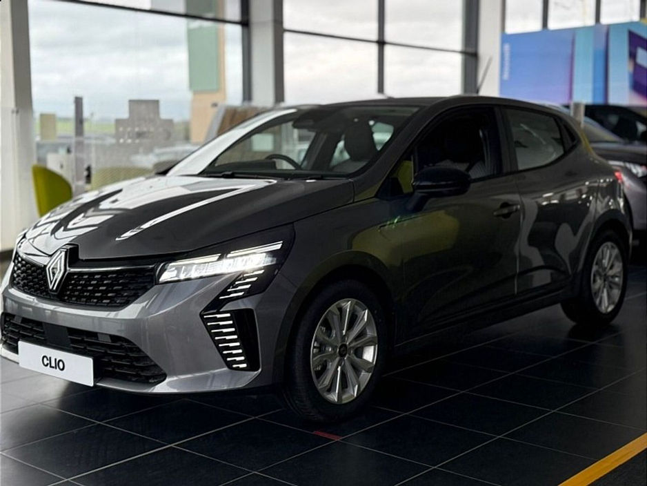 2026 Renault Clio Hybrid /Petrol 145 BHP EVOLUTION €31,195