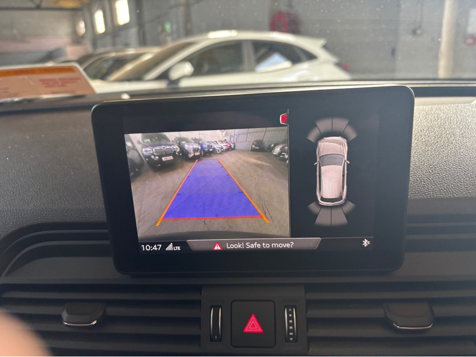 2018 Audi Q5 - image 11