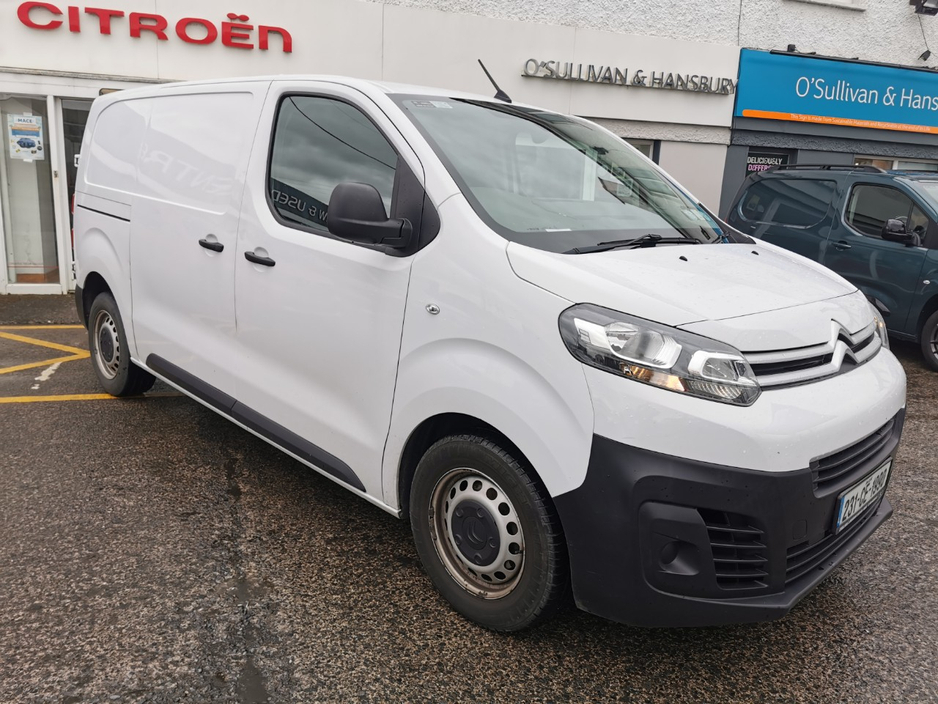 2023 Citroen Dispatch - image 13