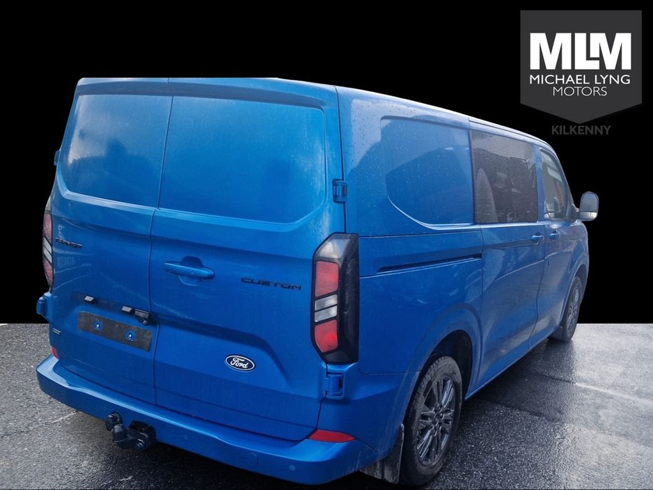 2026 Ford Transit Custom Kombi Limited L1 2.5 PHEV
