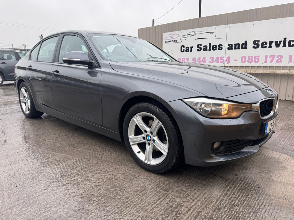 2012 BMW 3 Series - image 7