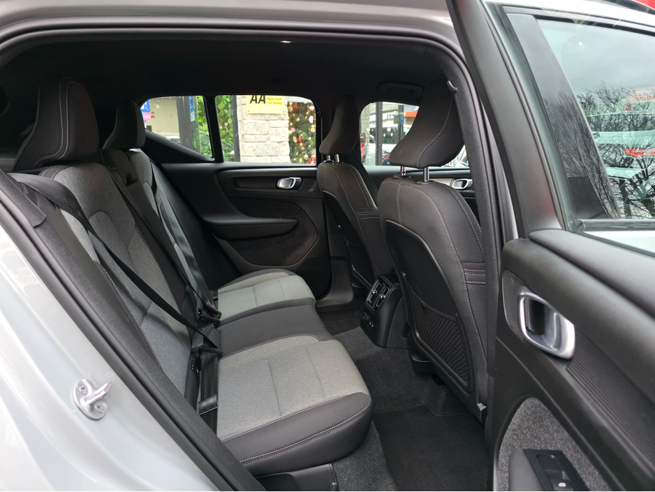 2023 Volvo XC40 RECHARGE T6 PLUS DARK AWD 350 BHP PHEV FINANCE ARRANGED. SIMI. AA APPROVED €35,950