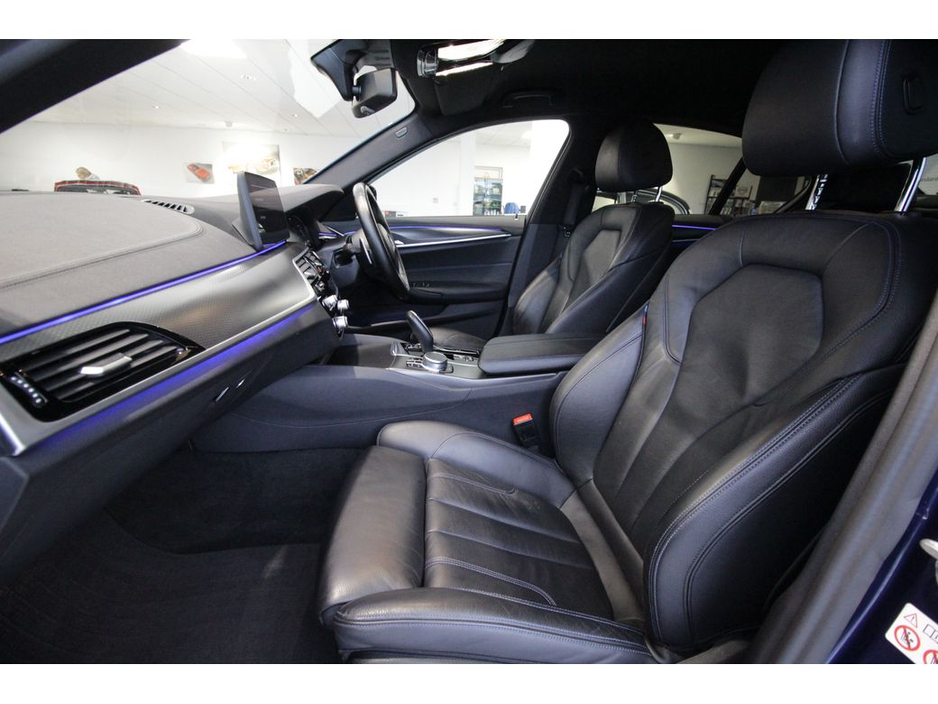2022 BMW 5 Series 520D M SPORT €39,899