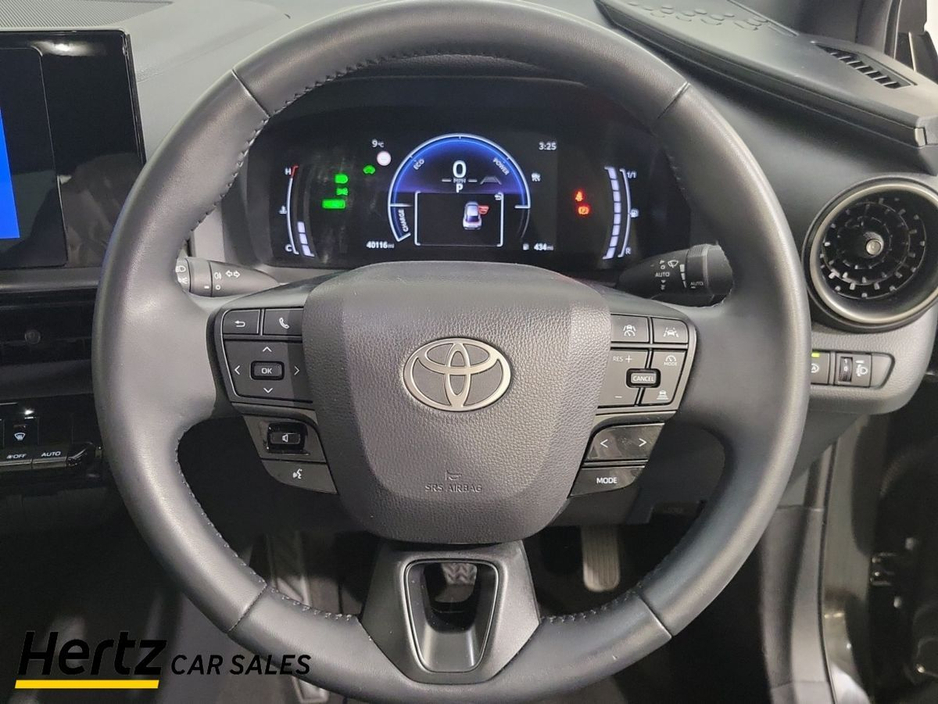 2024 Toyota C-HR - image 14