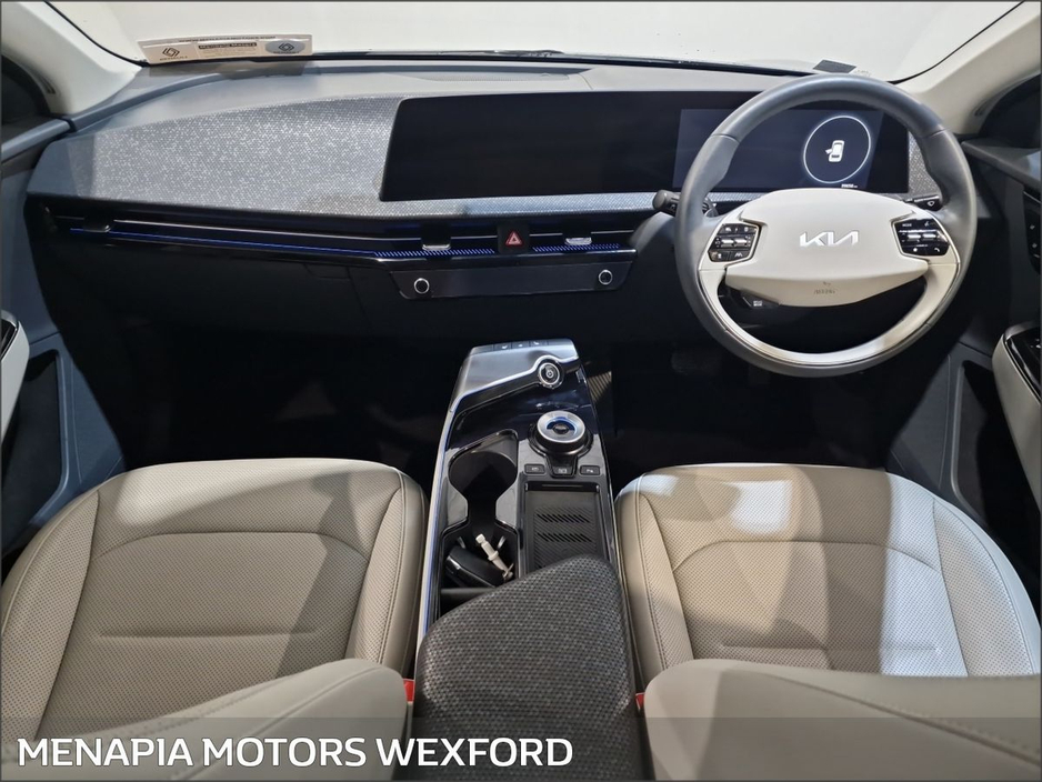 2022 Kia EV6 - image 2