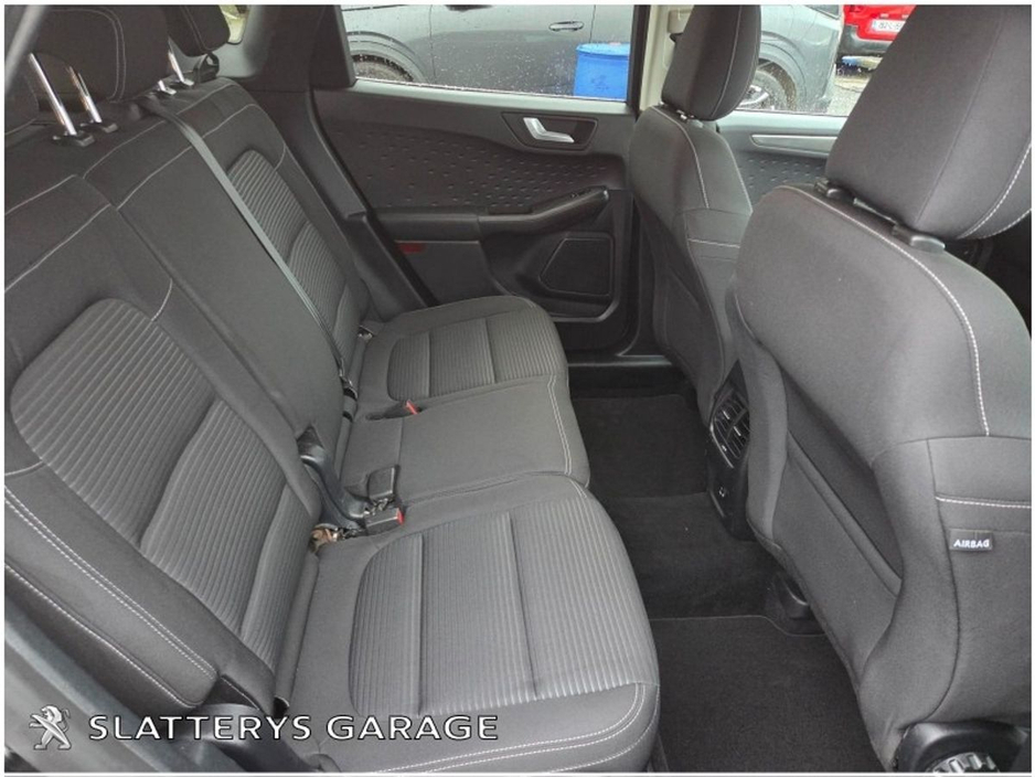 2021 Ford Kuga - image 12