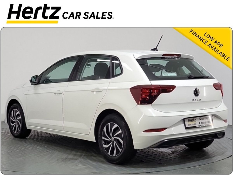 2024 Volkswagen Polo - image 2