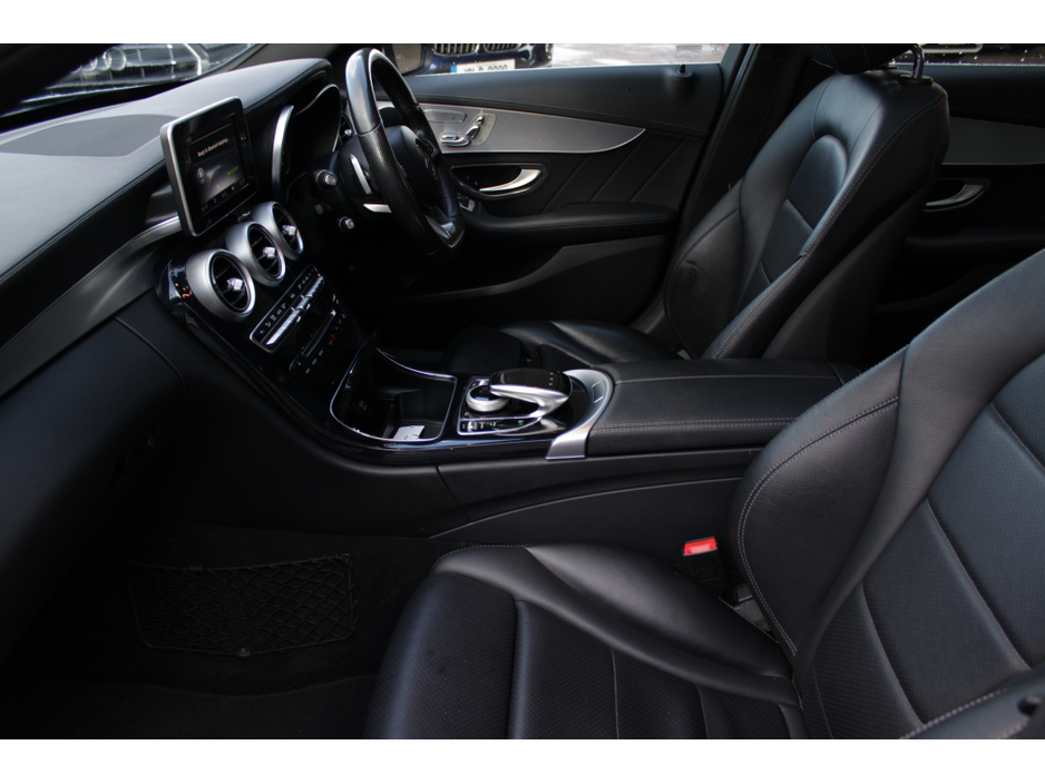 2015 Mercedes-Benz C Class C220D AMG LINE PREMIUM 4DR SALOON AUTO // PANORAMIC SUNROOF //  STUNNING CAR FINISHED IN ICE SILVER // BUY WITH CONFIDENCE AA AND SIMI APPROVED DEALER 2026 // FINANCE ARRANGED // ALL TRADE INS WELCOME €16,950