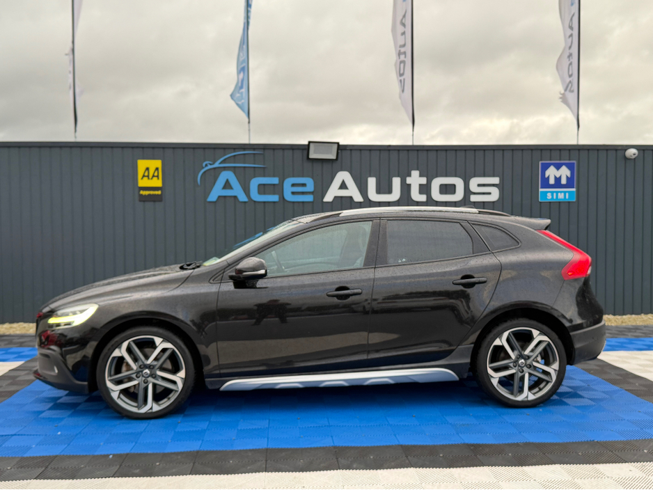2018 Volvo V40 ** DEPOSIT TAKEN ** CROSS COUNTRY 4WD - 2.0L DIESEL - AUTO - 12M WARRANTY - CAR: 1733 €19,950