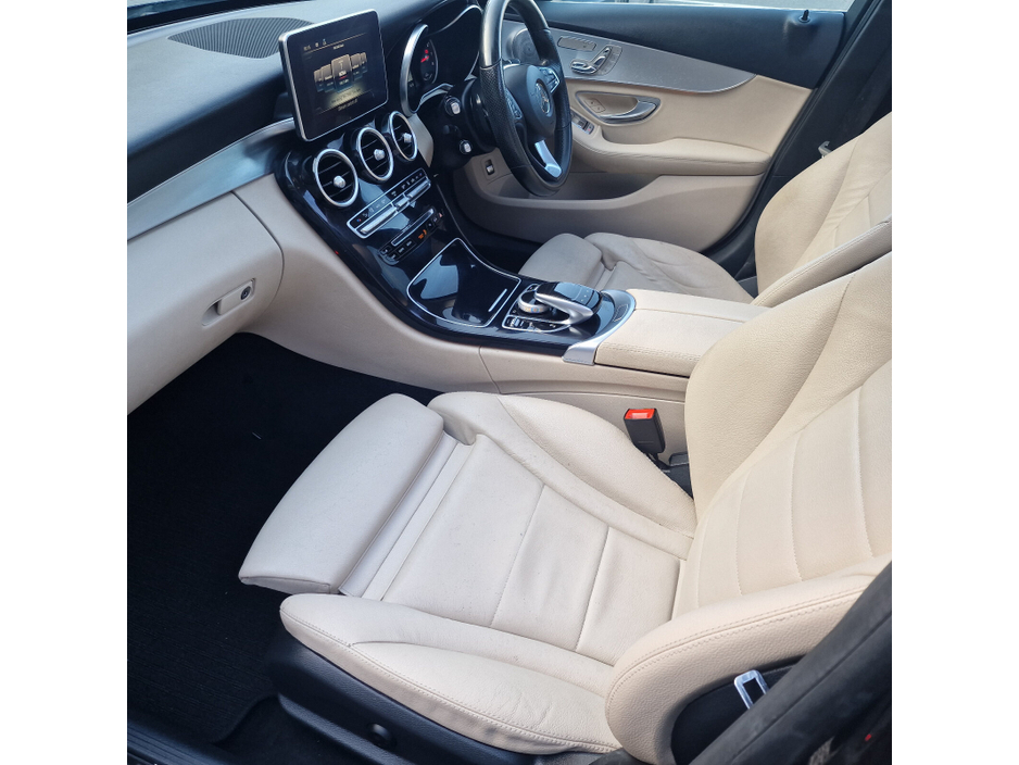 2016 Mercedes-Benz C Class - image 12