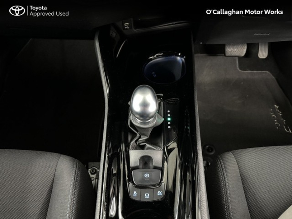 2022 Toyota C-HR C-HR 1.8 HYBRID SPORTMONO €25,950