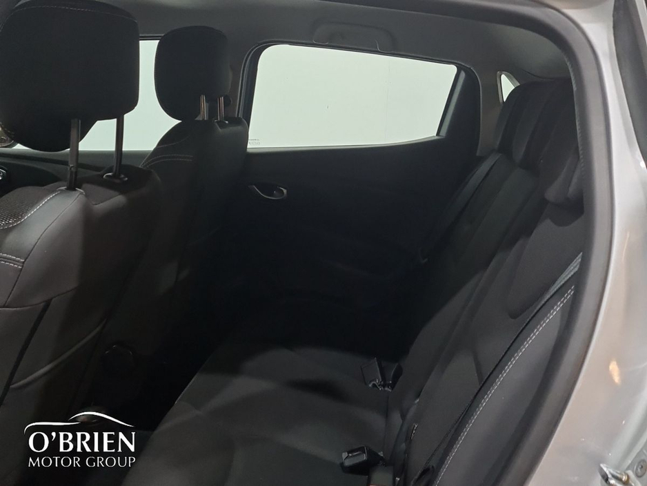 2018 Renault Clio - image 11