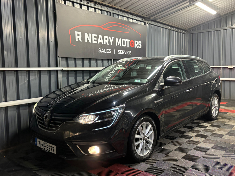 2017 Renault Megane - image 6