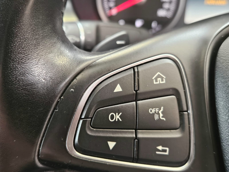 2016 Mercedes-Benz C Class - image 9