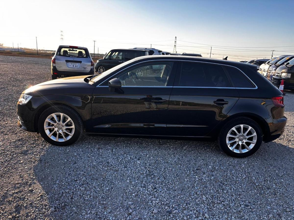 2015 Audi A3 - image 4