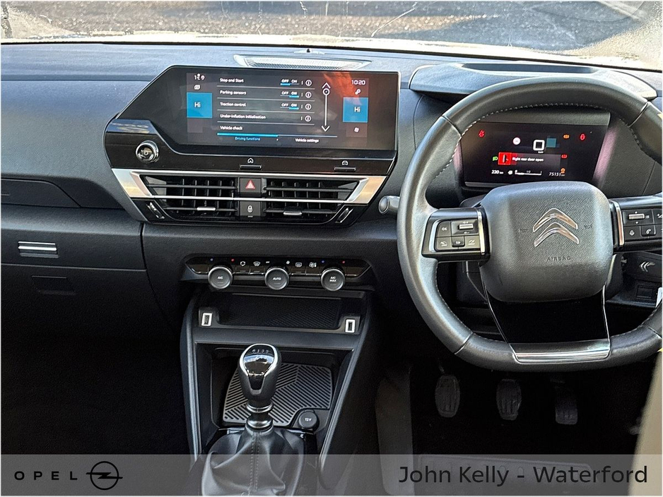 2023 Citroen C4 - image 7