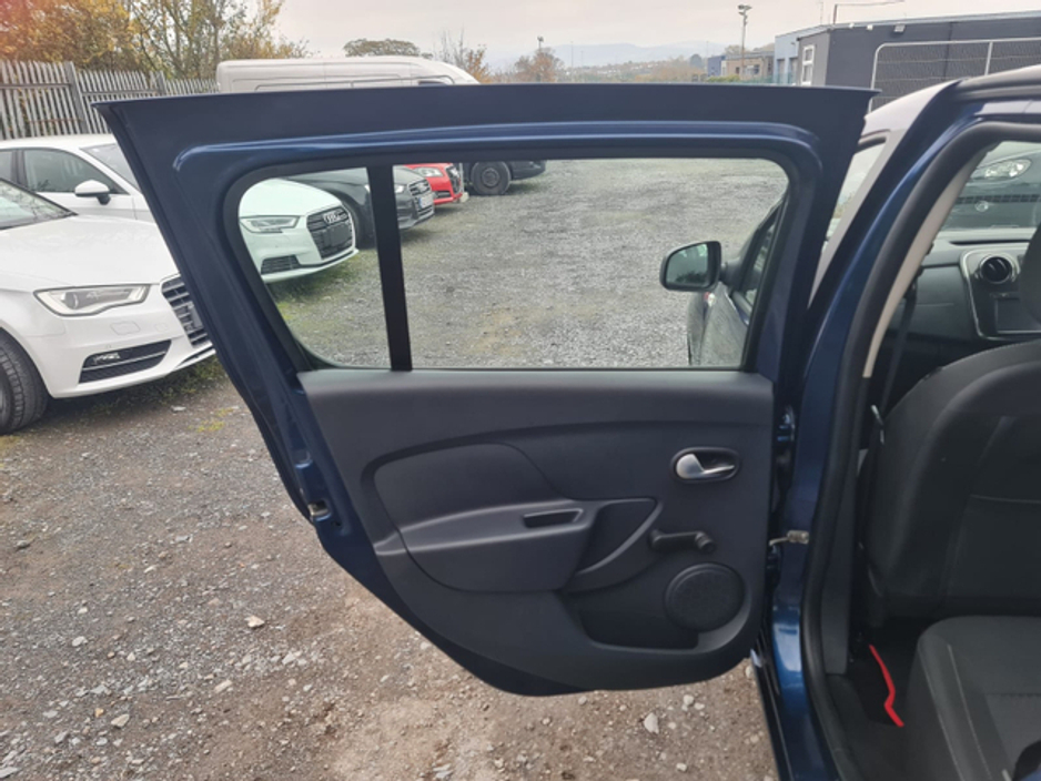 2017 Dacia Sandero LAUREATE DCI €7,595