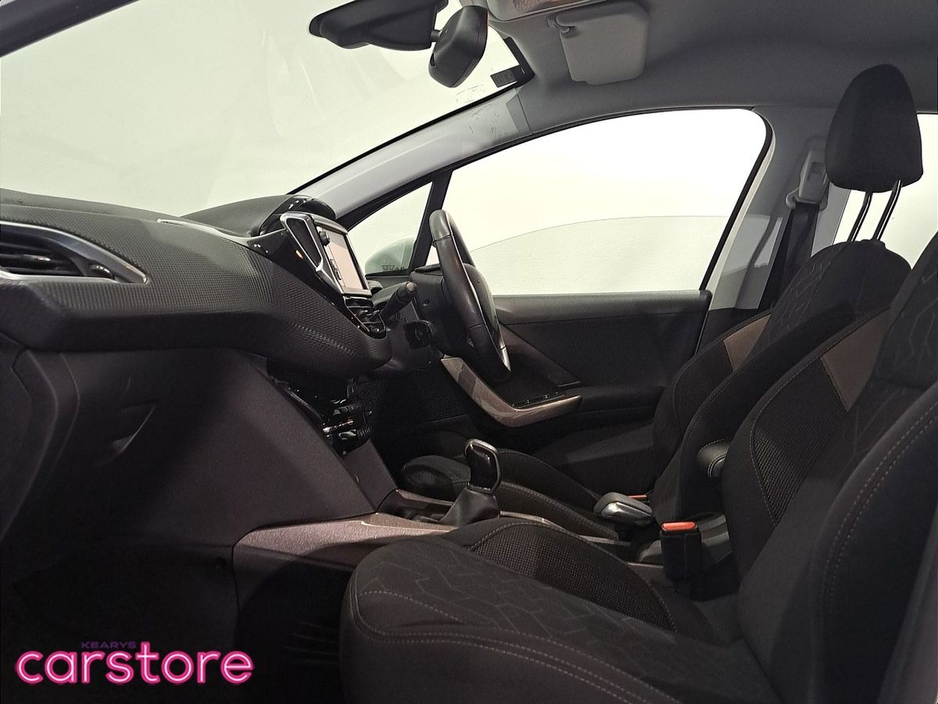 2016 Peugeot 2008 - image 12