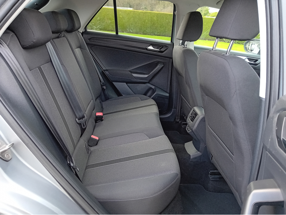 2022 Volkswagen T-Roc LIFE 2.0 TDI MANUAL 6SPEED FWD 116HP 5 5DR