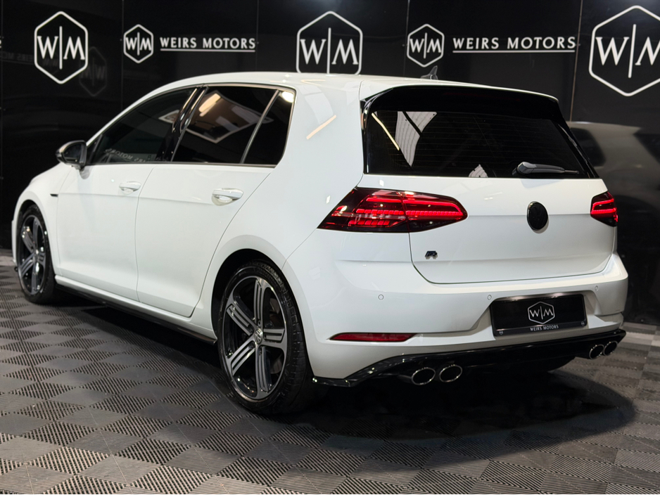 2018 Volkswagen Golf - image 12