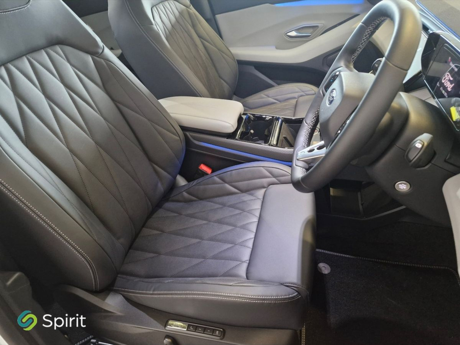 2026 Ford Capri - image 30