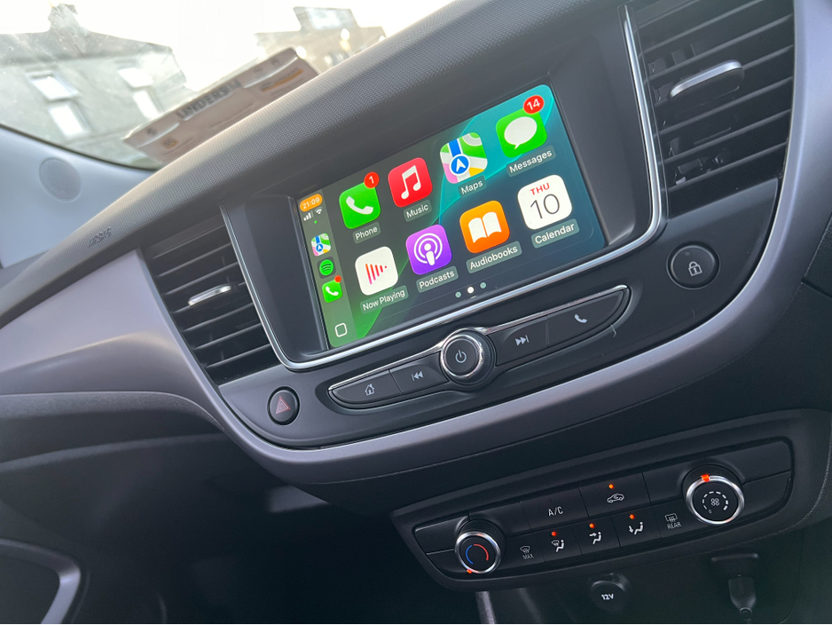 2024 Opel Crossland X **Only 14,000 Kms** Best Value As New 2024 Opel Crossland Diesel Apple Car Play Rear View Camera www.bolands.ie Est.1955 €21,950