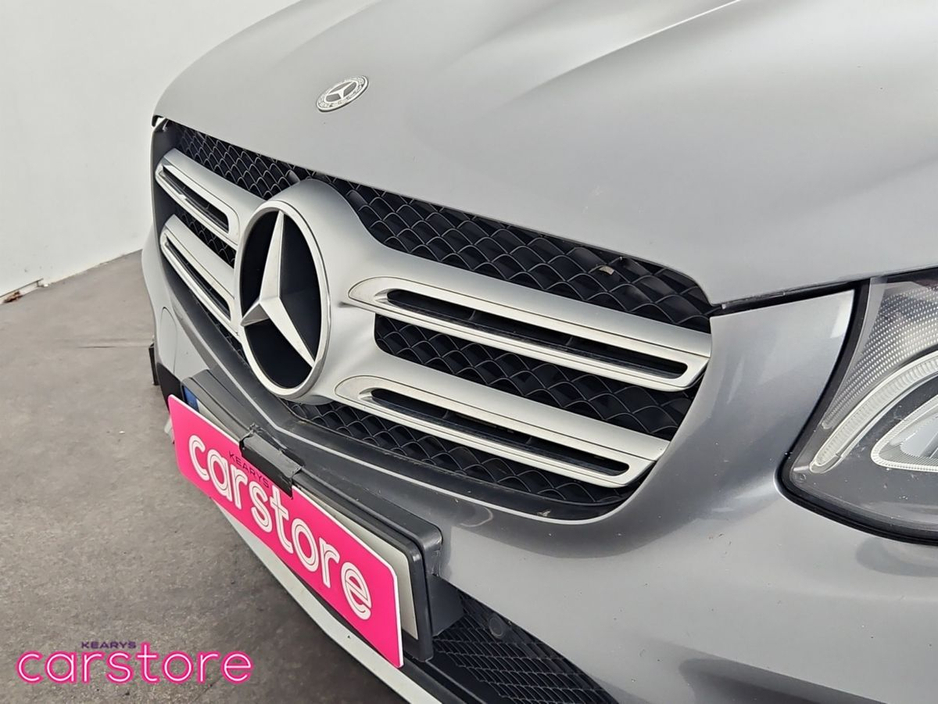 2018 Mercedes-Benz GLC Class - image 16