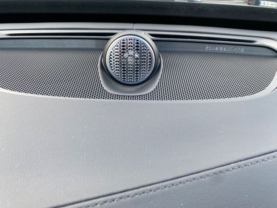 2025 Volvo XC90 - image 29