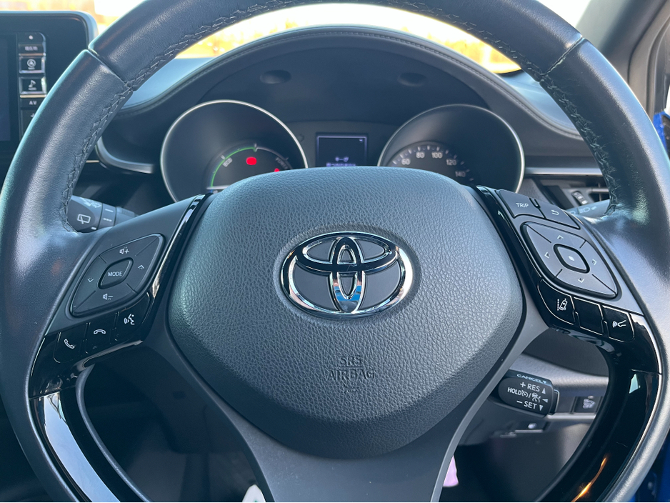 2018 Toyota C-HR 1.8 HUBRID AUTO LOW KMS €17,450