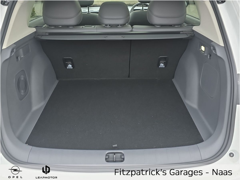 2026 Leapmotor B10 Design 67.1kw(420Km) Demo (Price Includes €1000 Scrappage Allowance) €33,950