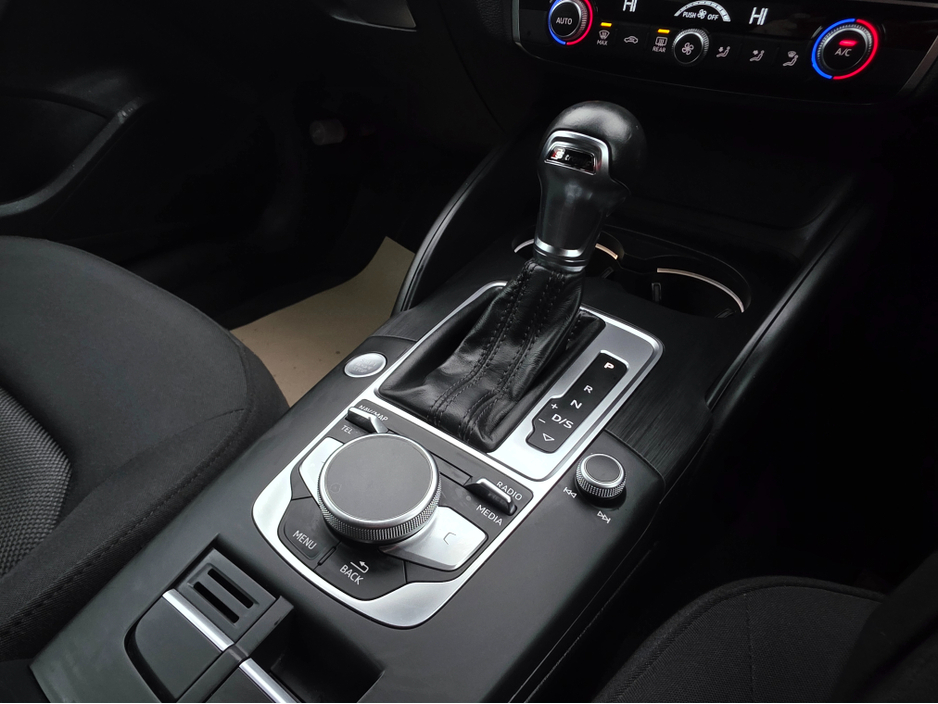 2017 Audi A3 ( 172 REG 1.4 TFSI  NAVI VIRTUAL CLOCKS ANDROID AUTO CARPLAY BLIND SPOT LANE ASSIST REAR TRAFFIC ASSIST €17,950