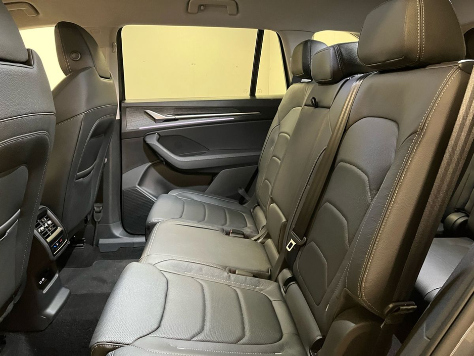 2025 Skoda Kodiaq Selection+ 2.0TDI 150BHP DSG - Reversing Camera - Climate Control - Heated Seats - Cruise Control - Keyless Start - Apple CarPlay/Android Auto €57,950