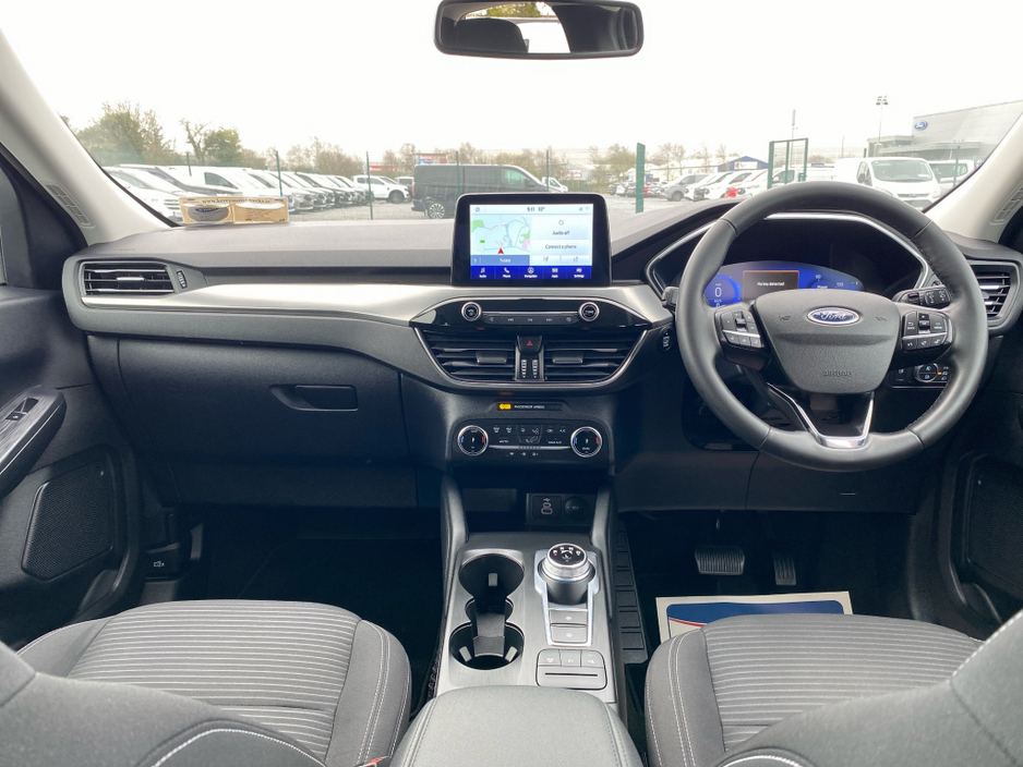 2023 Ford Kuga - image 8