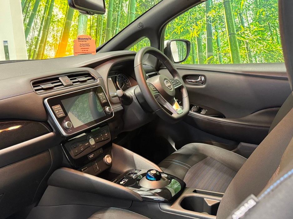 2025 Nissan Leaf Leaf SV Premium 40 kWh €24,995