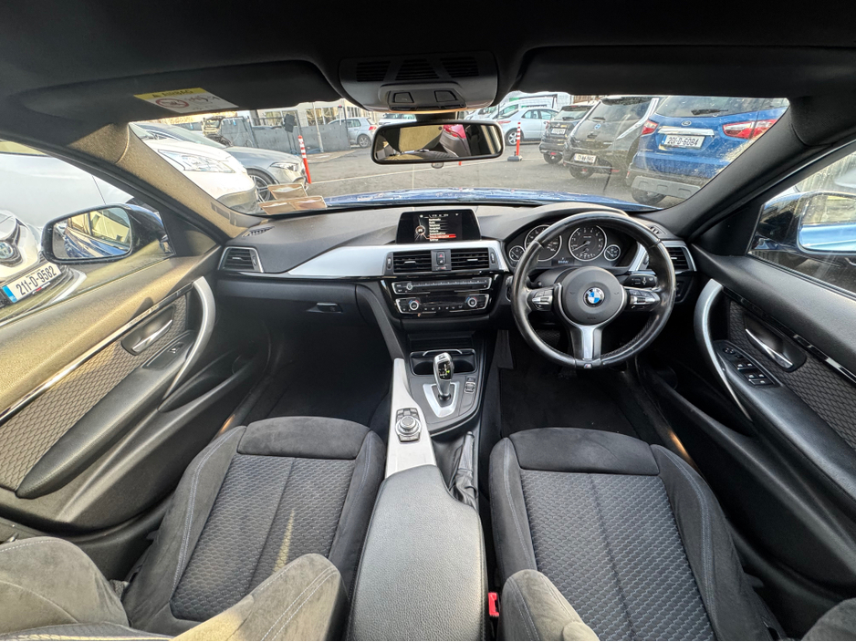 2015 BMW 3 Series - image 11