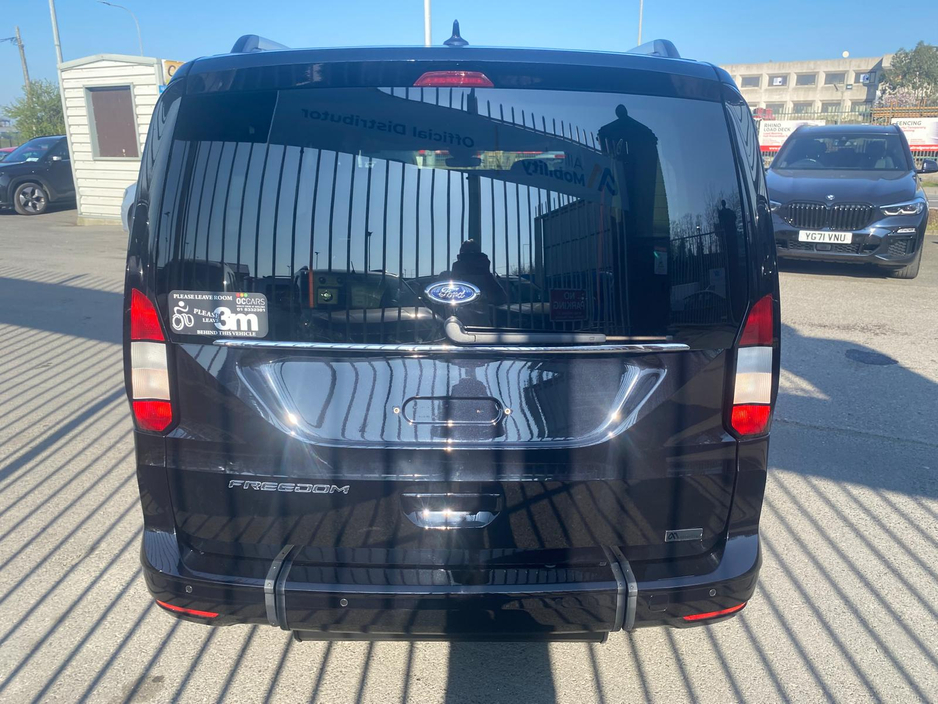 2026 Ford Grand Tourneo Connect Titanium Freedom Wheelchair Accessible Taxi €67,950