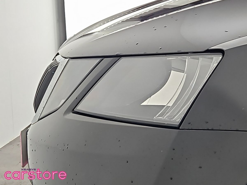 2018 Skoda Octavia - image 17