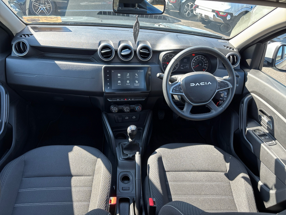 2024 Dacia Duster - image 10