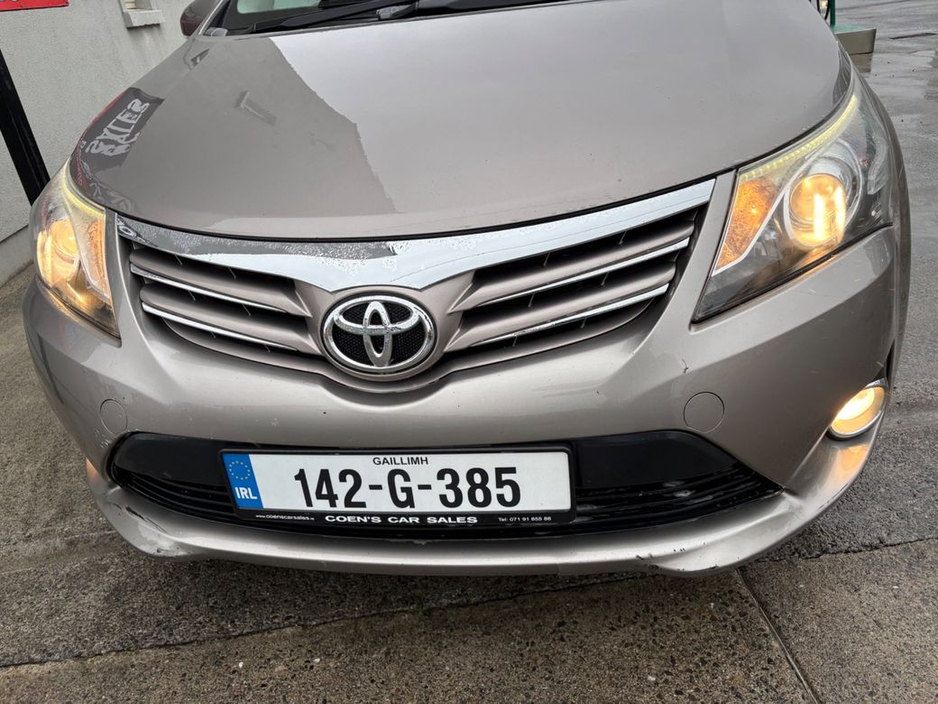 2014 Toyota Avensis - image 10