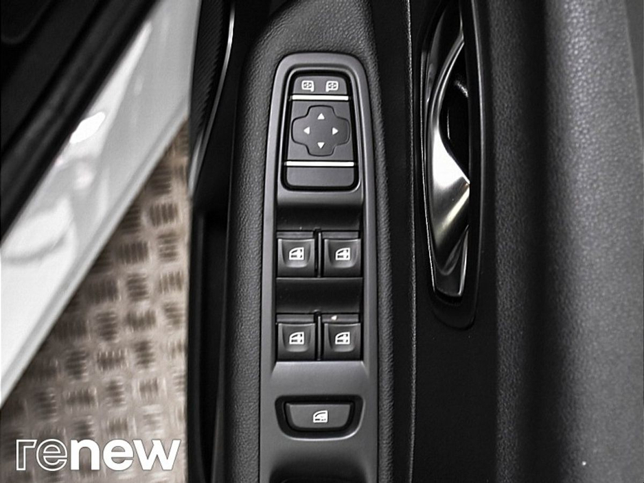 2019 Renault Captur - image 26