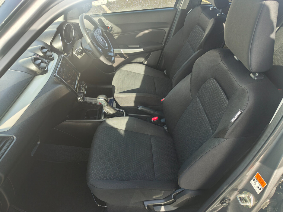 2020 Suzuki Swift - image 11