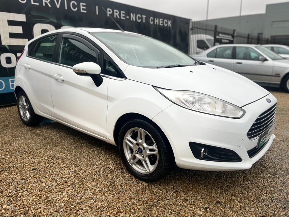 2014 Ford Fiesta ZETEC 1.2 - LOW INSURANCE - LOW TAX €7,995