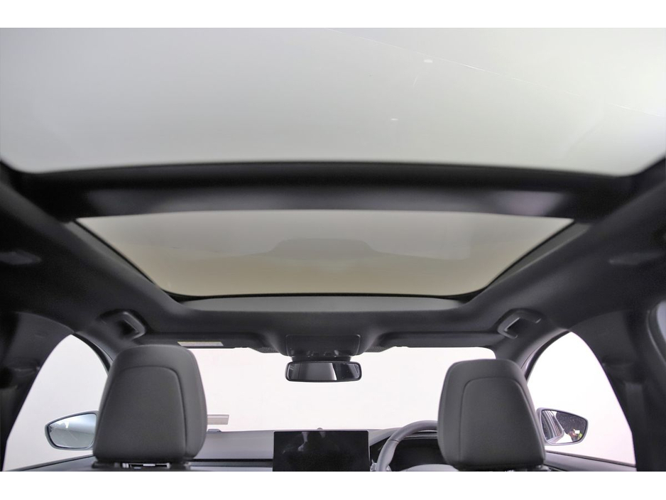 2023 Ford Focus 1.0 TITANIUM 125BHP MHEV *VERY LOW MILEAGE*FULL LEATHER*EL.PAN ROOF*