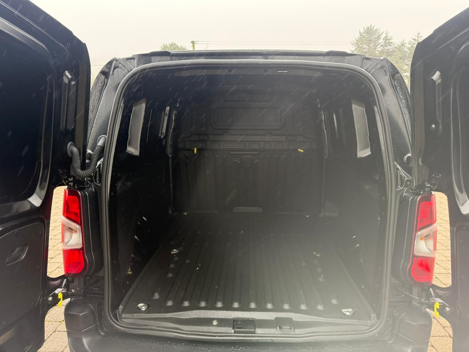 2022 Peugeot Partner PROFESSIONAL PLUS NO VAT! €18,750