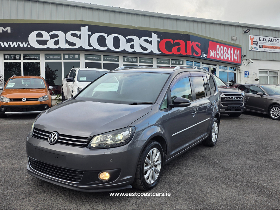 2012 Volkswagen Touran 7 SEATER * HIGHLINE ALCANTARA SEATS * REVERSING CAMERA * SIMI DEALER - SPECIALISING IN IMPORTS OF JAP AUTOMATIC HI SPEC BLUEMOTION // LARGE TOUCH SCREEN // €10,500